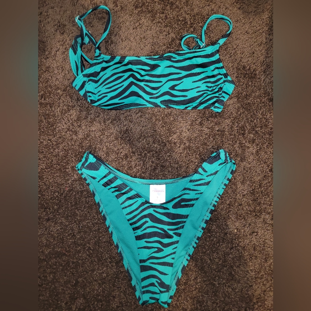 Xhileration Target Hi-cut bikini 2 piece leopard